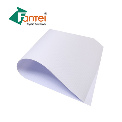 200DX300D PVC Melenturkan Banner 300gsm Putih Pvc Banner Untuk Pencetakan Poster